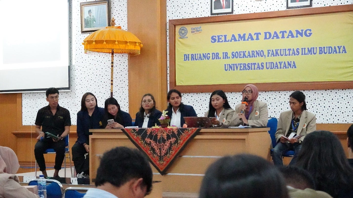 UGM Melangsungkan Kunjungan Kuliah Lapangan Ke FIB Unud