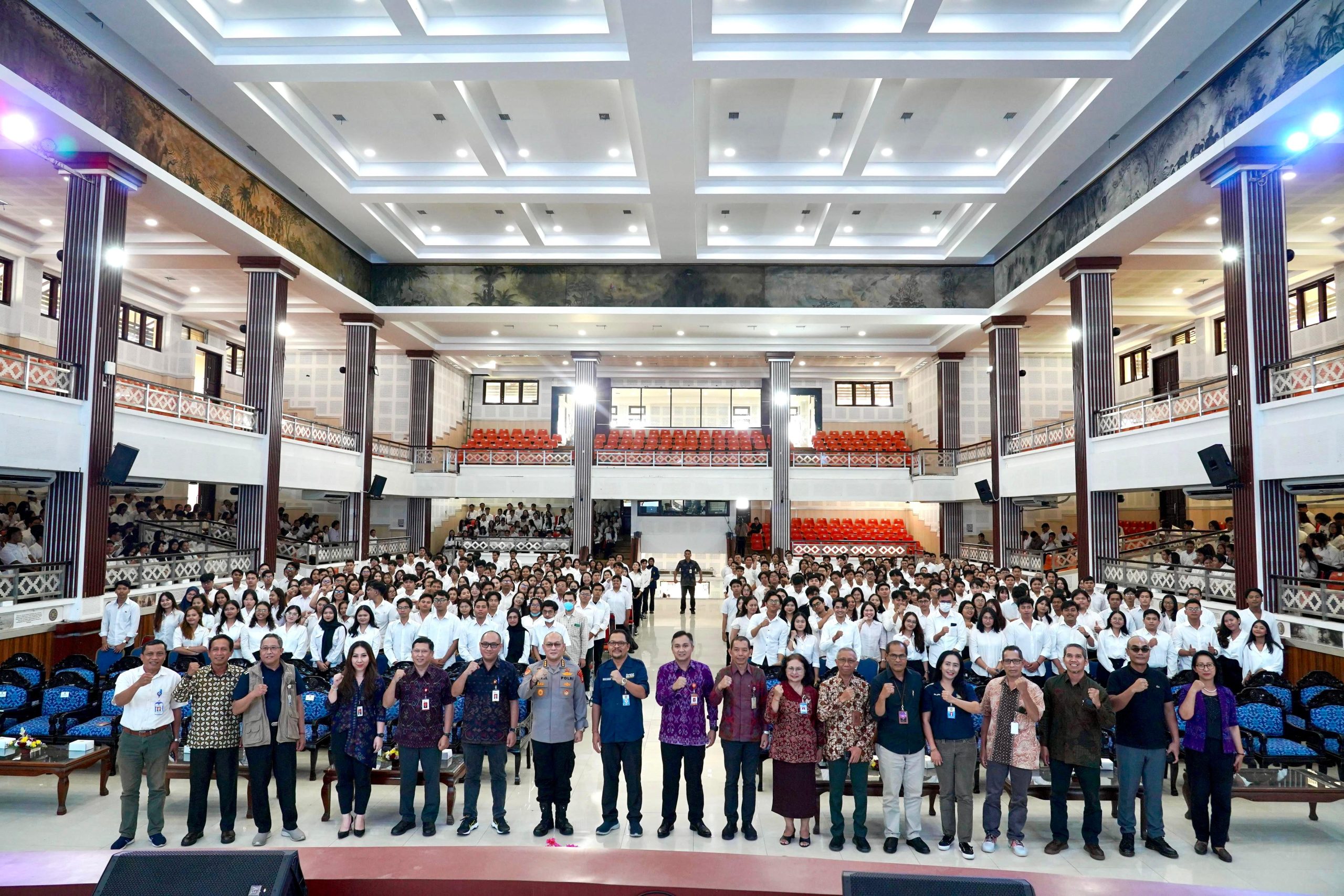 OJK Bersama Universitas Udayana dalam pelaksanaan Kuliah Kerja Nyata Literasi dan Inklusi Keuangan (KKN LIK).