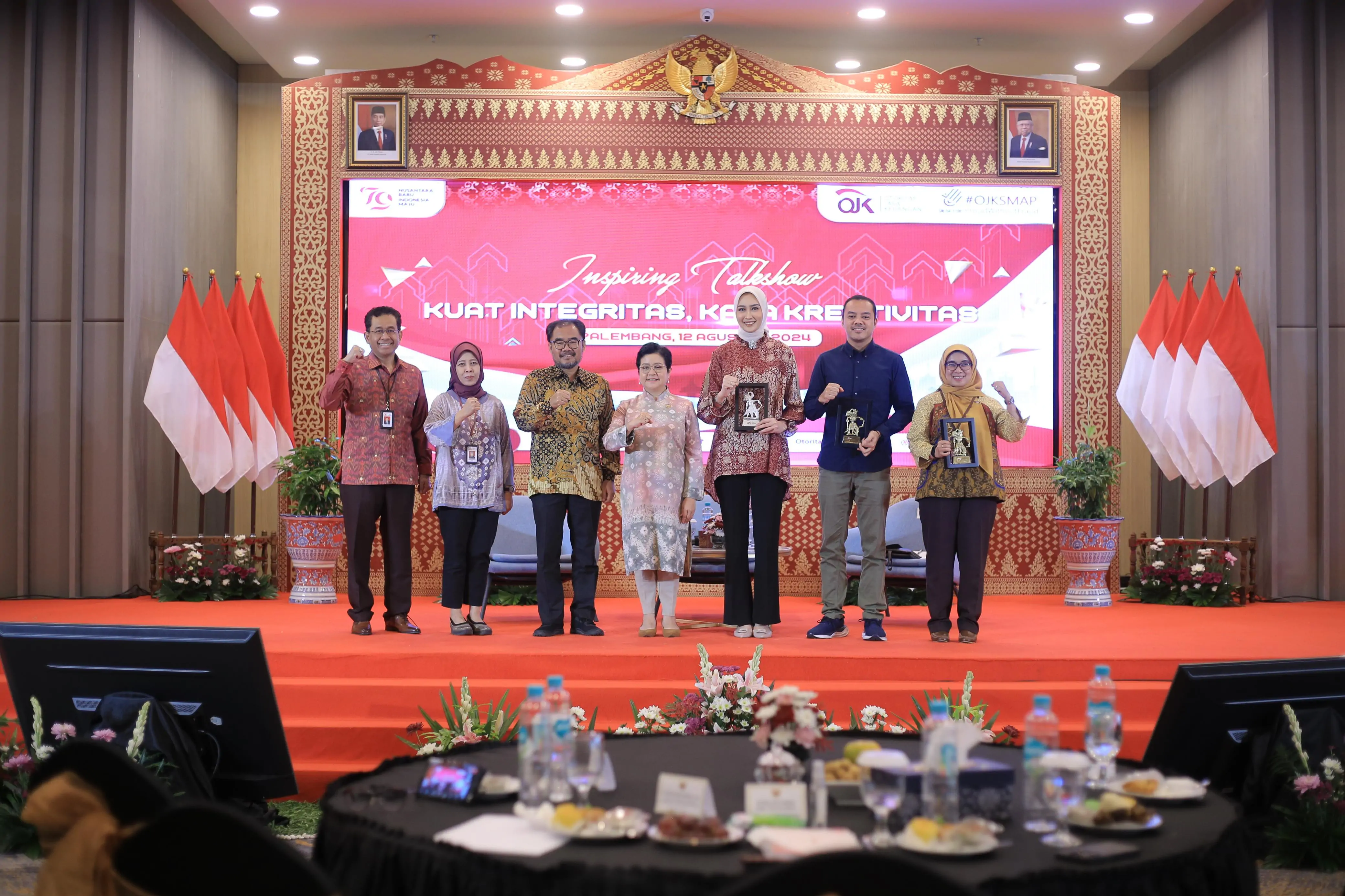 Inspiring Talkshow dengan tema “Kuat Integritas, Kaya Kreativitas” yang dilaksanakan di Gedung Kantor OJK Provinsi Sumatera Selatan dan Bangka Belitung, Palembang.