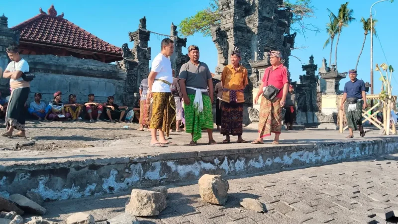 Halaman Pura Segara Penimbangan Rusak Parah