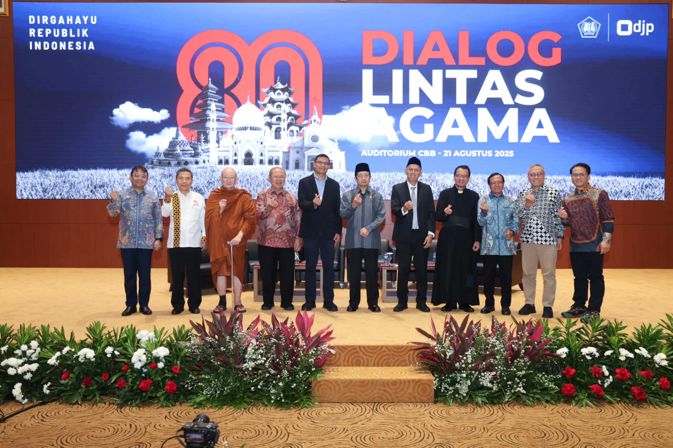 Direktorat Jenderal Pajak (DJP) memperingati Hari Kemerdekaan Republik Indonesia ke-80 dengan menggelar doa bersama dan dialog lintas agama di Aula Cakti Budi Bakti, Kantor Pusat DJP, pada Kamis (21/8/2025).