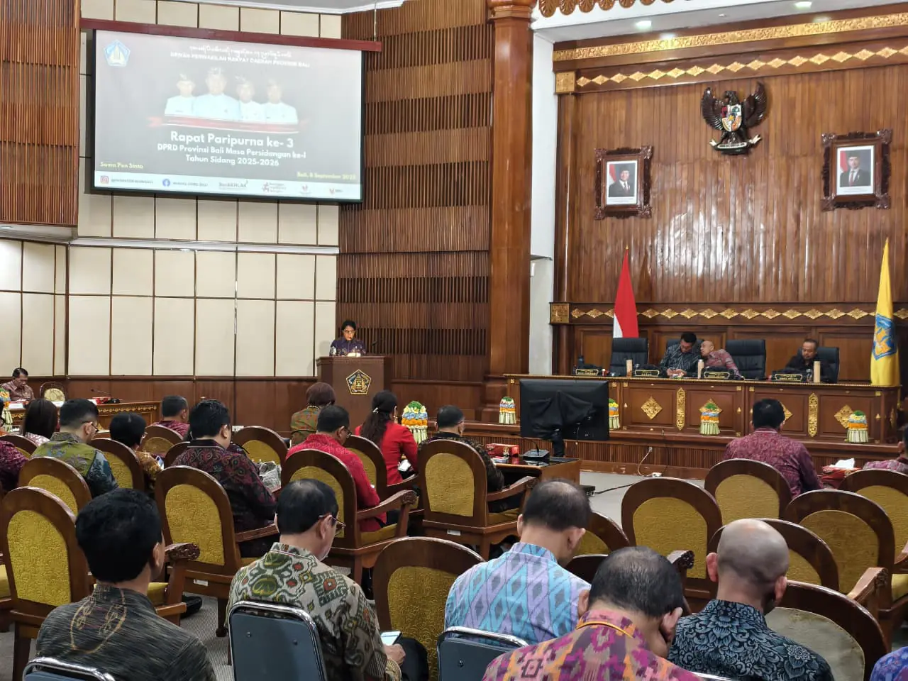 Rapat Paripurna ke-3 DPRD Provinsi Bali Masa Persidangan I Tahun 2025–2026 yang digelar di Ruang Rapat Wiswa Sabha Utama, Kantor Gubernur Bali, pada Senin (8/9/2025).