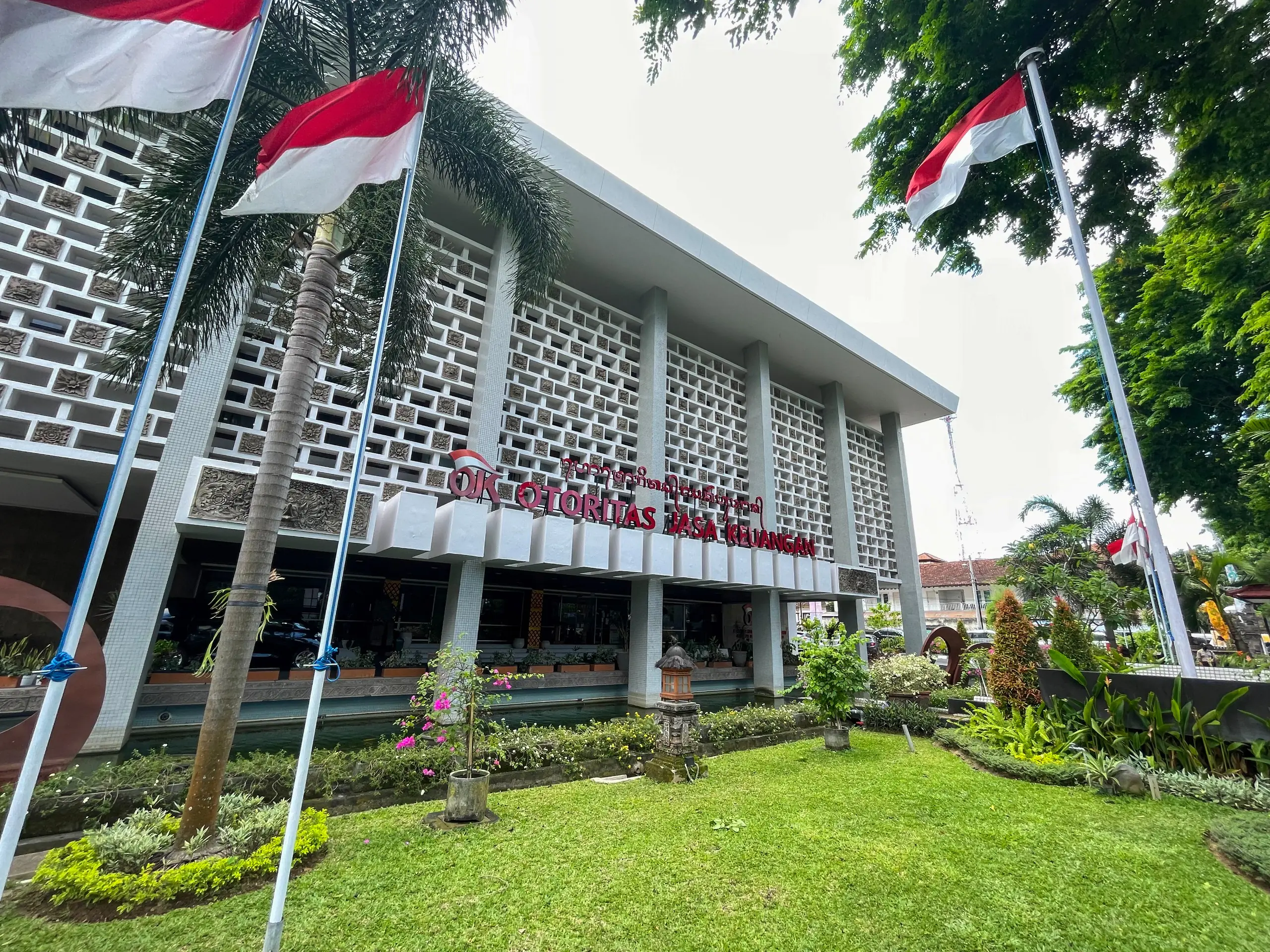 Kantor OJK Provinsi Bali.