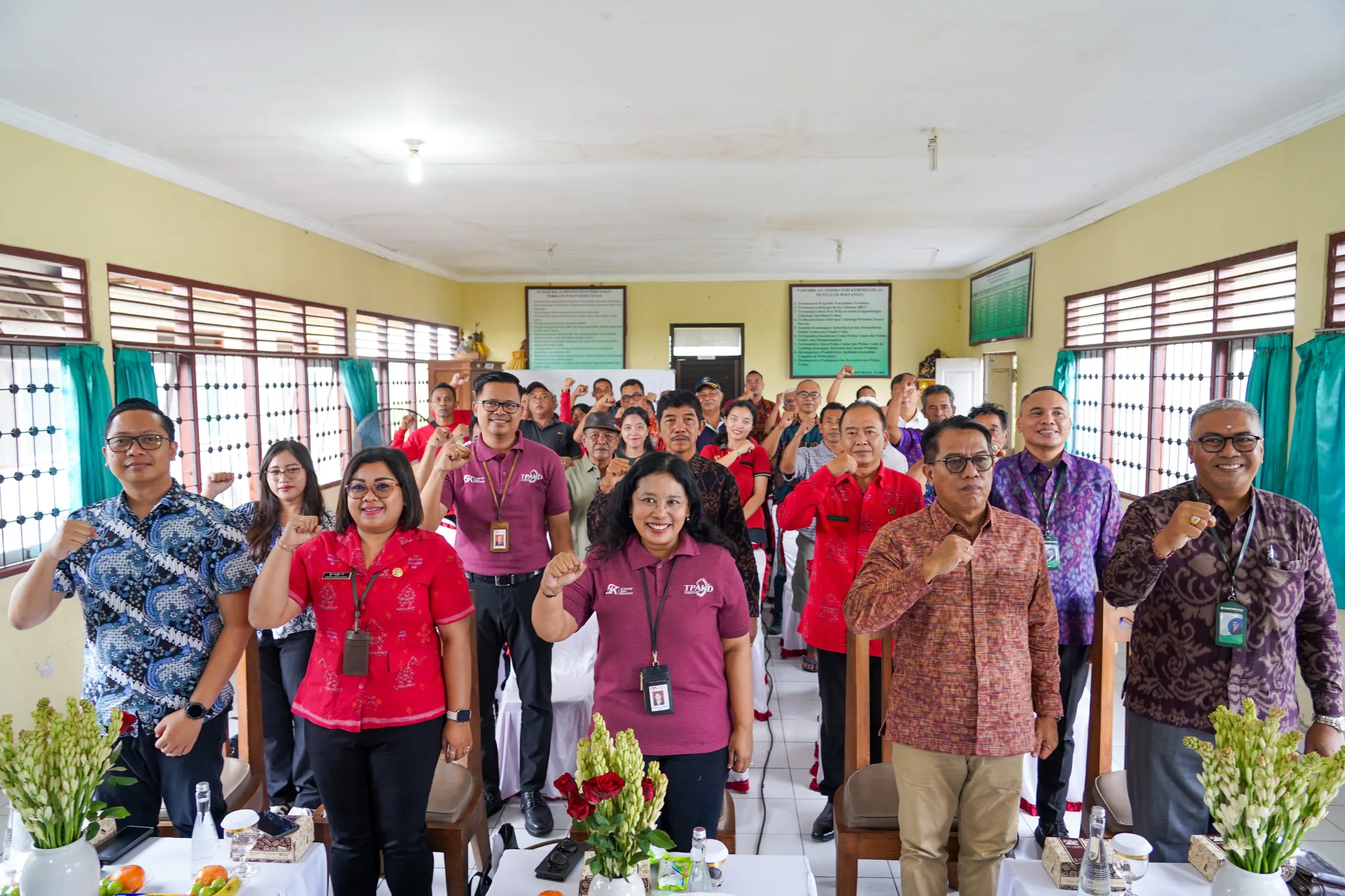 Penandatanganan kerja sama pengembangan kakao digelar antara PT Bank Pembangunan Daerah (BPD) Bali, PT Jamkrida Bali Mandara, Koperasi Manik Amerta Buana sebagai off taker serta Kelompok Tani Kakao Mesari, Lembung Sari, dan Subak Abian Waru bertempat di Balai Pelatihan Pertanian Kabupaten Tabanan, Selasa (30/9/2025).