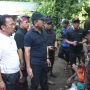 Tinjau Kondisi Pasca Banjir Bandang di Banjar, Bupati Sutjidra Tegaskan Penanganan Cepat kepada Warga Terdampak